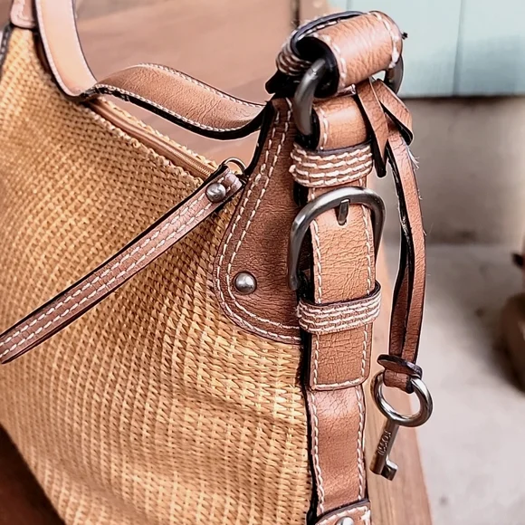 🍃 Fossil women's staw bag purse - Picture 3 of 6